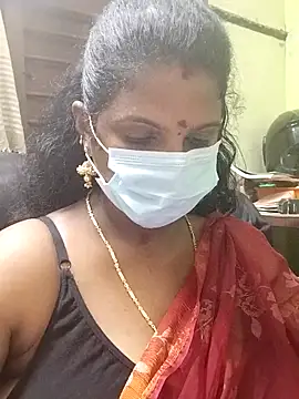 Snapshot of poojaa-rani chatting on October 23, 5:11 pm poojaa-rani online show from October 23, 5:11 pm