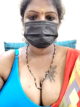 Snapshot of poojaa-rani chatting on March 18, 5:23 pm poojaa-rani online show from March 18, 5:23 pm