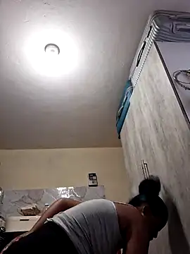 Snapshot of sexylira chatting on February 20, 9:00 am sexylira online show from February 20, 9:00 am