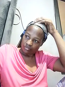 Snapshot of sexylira chatting on October 15, 9:39 am sexylira online show from October 15, 9:39 am