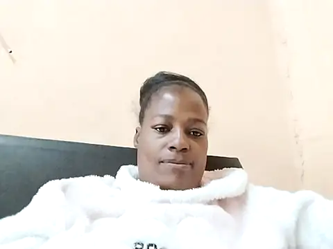 Snapshot of sexylira chatting on June 21, 11:38 am sexylira online show from June 21, 11:38 am