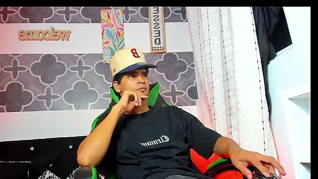 317894 online show from January 7, 11:54 pm