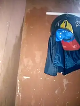 317894 online show from October 24, 3:27 am