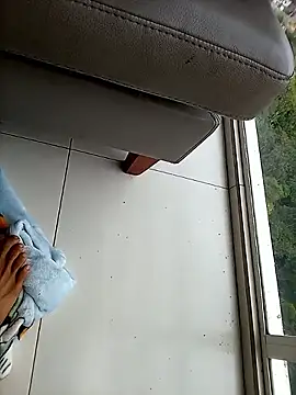 317894 online show from December 21, 3:47 pm