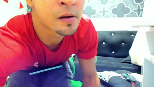 317894 online show from January 7, 1:32 am