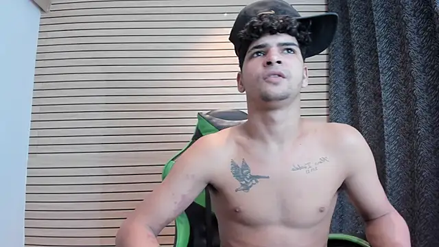 317894 online show from March 29, 6:37 am