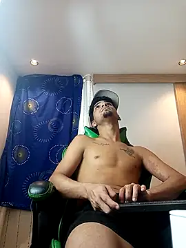 317894 online show from February 14, 8:20 pm