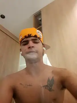 317894 online show from March 3, 8:43 am