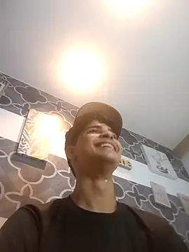 317894 online show from March 13, 7:13 am