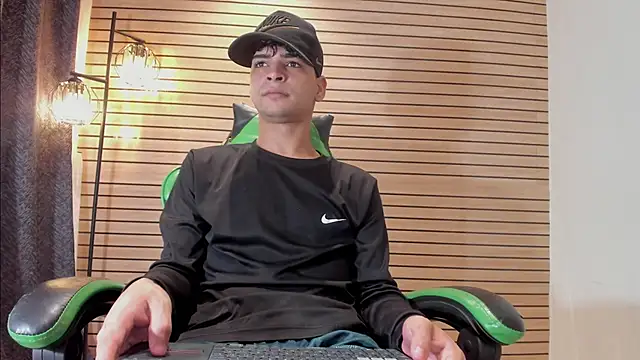 317894 online show from April 16, 6:03 am