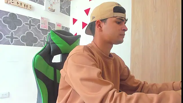 317894 online show from March 1, 5:35 pm