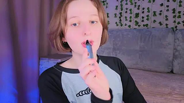 c0ralynx online show from March 22, 7:26 pm