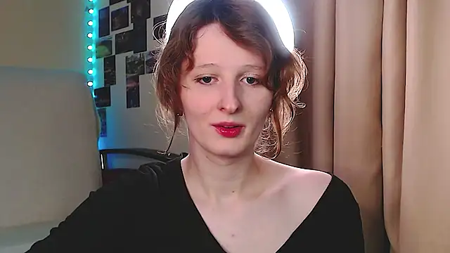 Snapshot of c0ralynx chatting on September 18, 8:01 pm c0ralynx online show from September 18, 8:01 pm