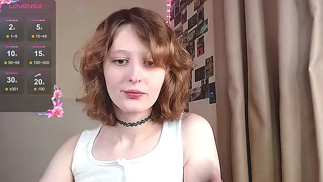 Snapshot of c0ralynx chatting on October 5, 9:16 pm c0ralynx online show from October 5, 9:16 pm