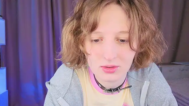 c0ralynx online show from April 16, 7:09 am