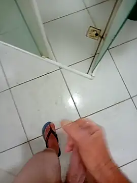 Dglo0000 online show from September 21, 12:05 am