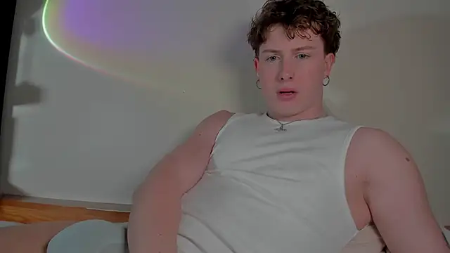 RobFavorite1 online show from March 21, 6:18 pm