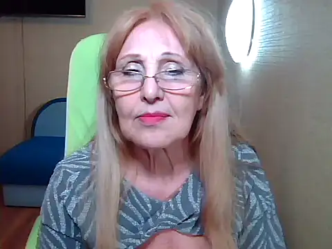 Margo Sweety online show from March 17, 9:02 pm