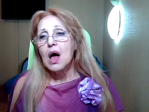 Margo Sweety online show from March 18, 4:50 pm