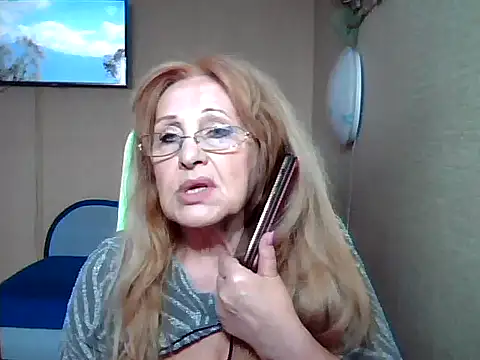 Margo Sweety online show from March 17, 7:35 am