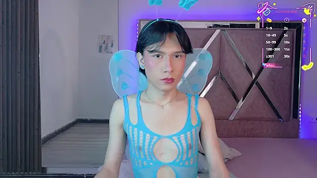 Ash Femboy online show from October 25, 9:04 pm