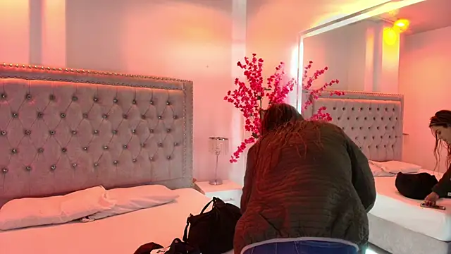 Lia adamsss online show from April 15, 3:34 am