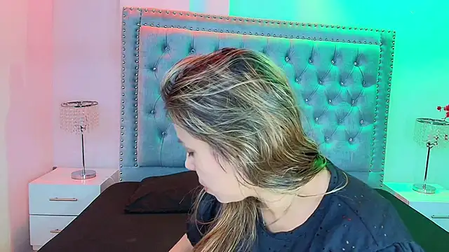 Snapshot of Lia_adamsss chatting on February 27, 3:29 am Lia adamsss online show from February 27, 3:29 am