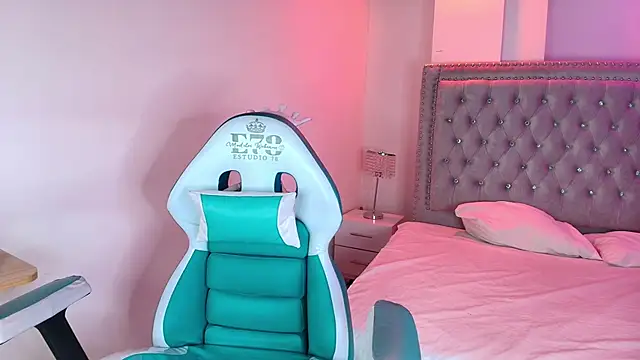 Lia adamsss online show from March 24, 3:17 am