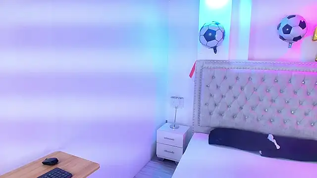 Lia adamsss online show from July 10, 2:55 am