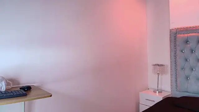 Lia adamsss online show from April 11, 3:58 am