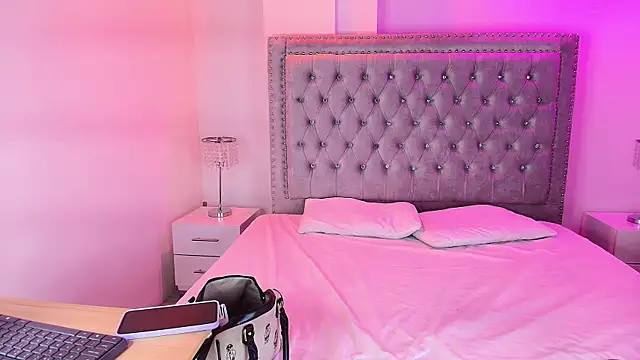 Lia adamsss online show from December 17, 12:48 am