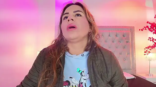 Snapshot of Lia_adamsss chatting on February 1, 3:49 am Lia adamsss online show from February 1, 3:49 am