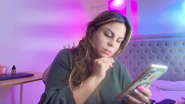 Lia adamsss online show from April 23, 4:41 am