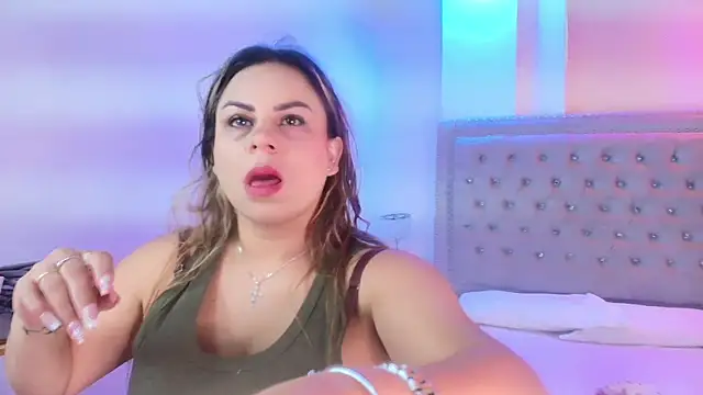 Lia adamsss online show from May 13, 3:57 am