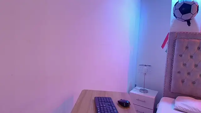 Lia adamsss online show from July 17, 3:26 am