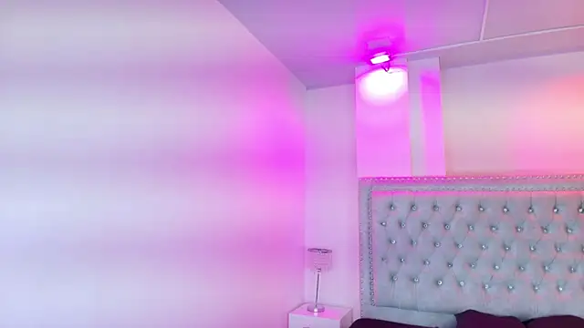 Lia adamsss online show from April 8, 3:19 am