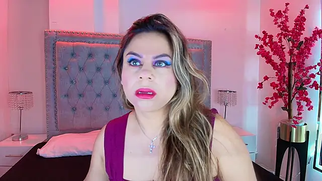 Lia adamsss online show from April 2, 3:57 am