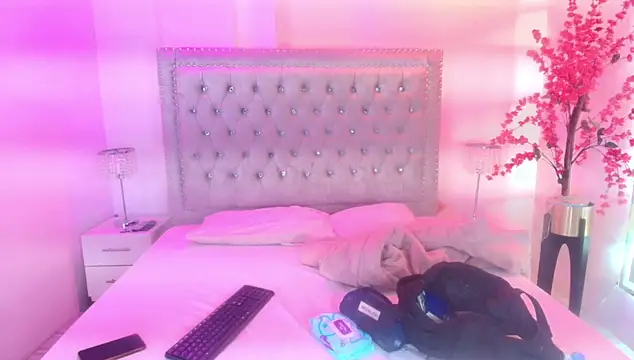 Lia adamsss online show from May 23, 3:38 am