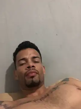 HenriquePhn online show from April 5, 3:35 am