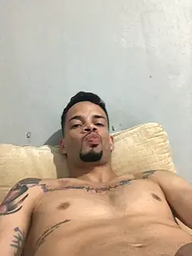 HenriquePhn online show from March 21, 2:46 am