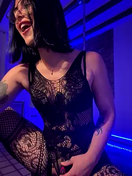 Snapshot of missninasparkle chatting on September 15, 8:20 pm missninasparkle online show from September 15, 8:20 pm