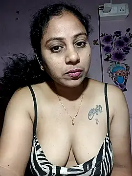 JENNIFERtamil online show from February 3, 7:30 pm