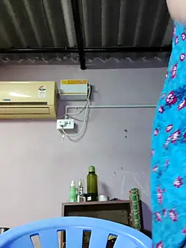 JENNIFERtamil online show from January 17, 1:04 pm