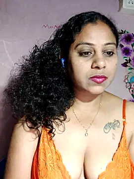 Snapshot of JENNIFERtamil chatting on May 16, 6:40 pm JENNIFERtamil online show from May 16, 6:40 pm