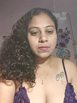 Snapshot of JENNIFERtamil chatting on November 21, 4:39 pm JENNIFERtamil online show from November 21, 4:39 pm