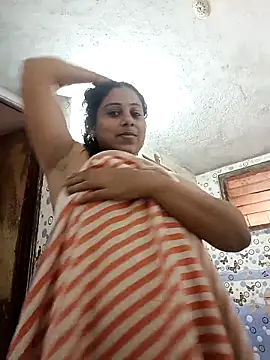 Snapshot of JENNIFERtamil chatting on November 8, 8:29 am JENNIFERtamil online show from November 8, 8:29 am