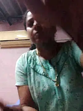 Snapshot of JENNIFERtamil chatting on November 29, 8:25 am JENNIFERtamil online show from November 29, 8:25 am