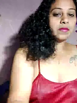 Snapshot of JENNIFERtamil chatting on May 14, 5:32 pm JENNIFERtamil online show from May 14, 5:32 pm