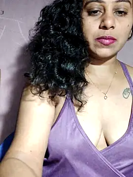 Snapshot of JENNIFERtamil chatting on May 30, 8:47 pm JENNIFERtamil online show from May 30, 8:47 pm