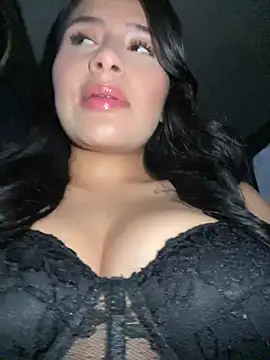 andrea gomes  online show from February 21, 11:01 am